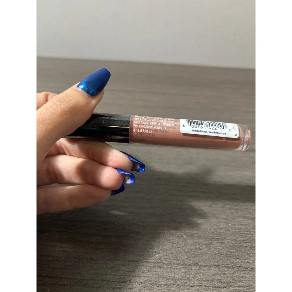 NEW Avon Mattitude Liquid Lip in color Ambitious